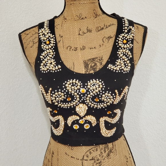 Contempo Casuals Tops - Contempo Casuals•Adorned,beads,sequins,pearls•M